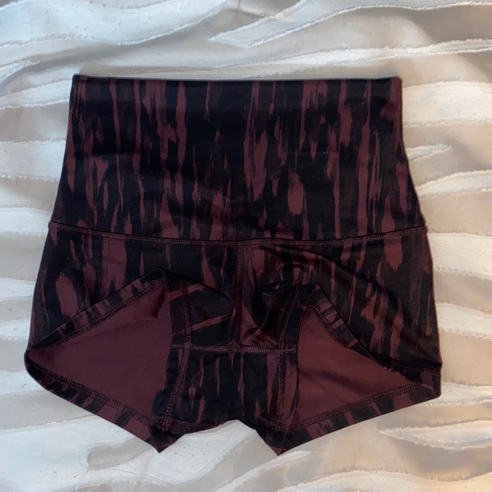 Lululemon reversible shorts
